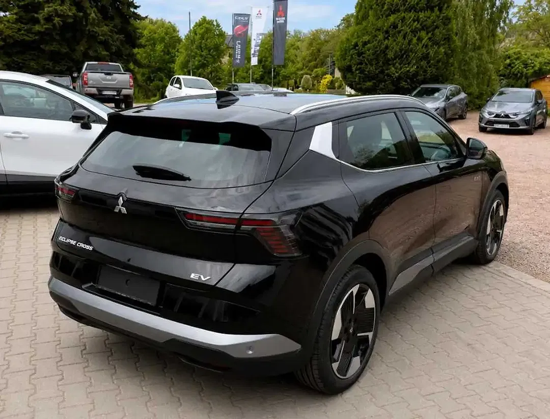 Mitsubishi Eclipse Cross - Thumbnail 3