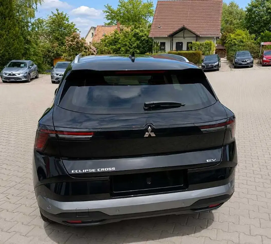 Mitsubishi Eclipse Cross - Thumbnail 4