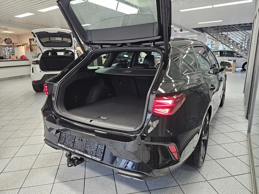 CUPRA Leon - Thumbnail 3