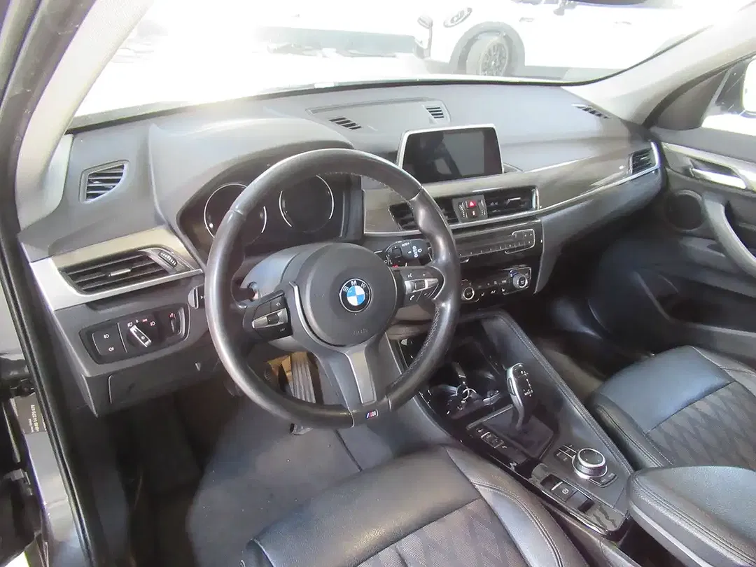 BMW X1 - Thumbnail 12