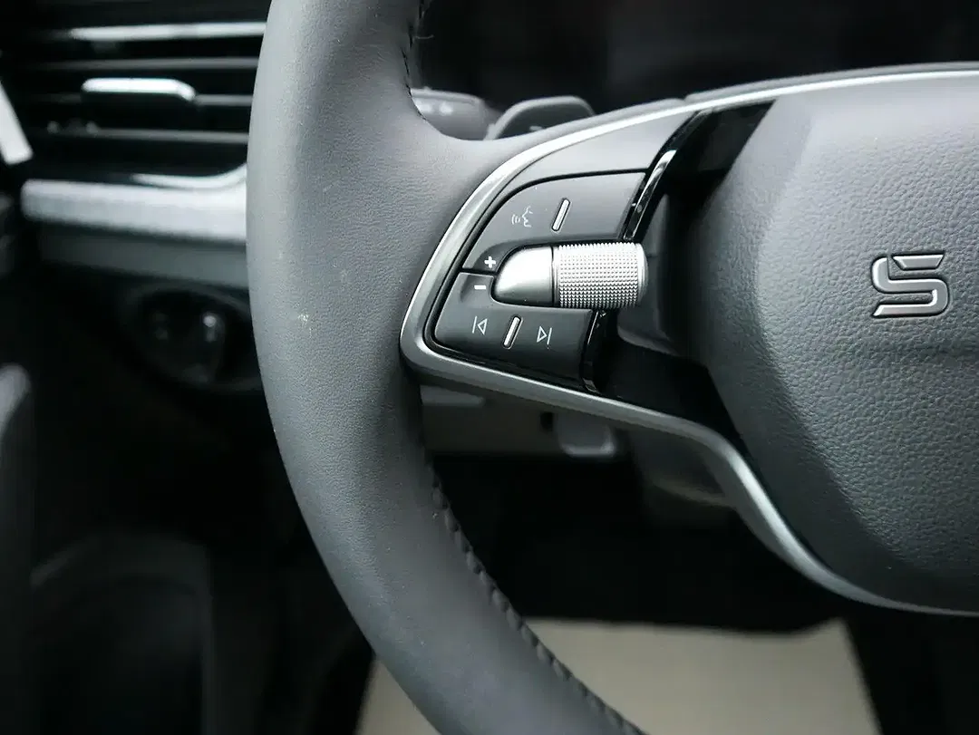 Skoda Kamiq - Thumbnail 12