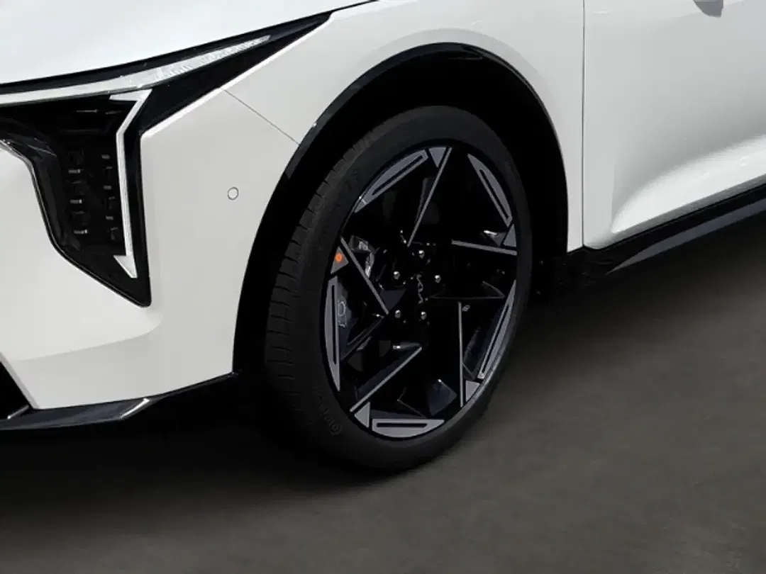 Kia K4 - Thumbnail 5