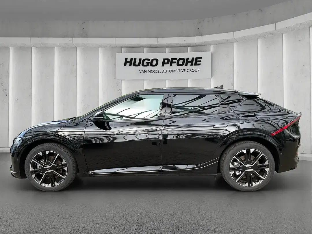 Kia EV6 - Thumbnail 12