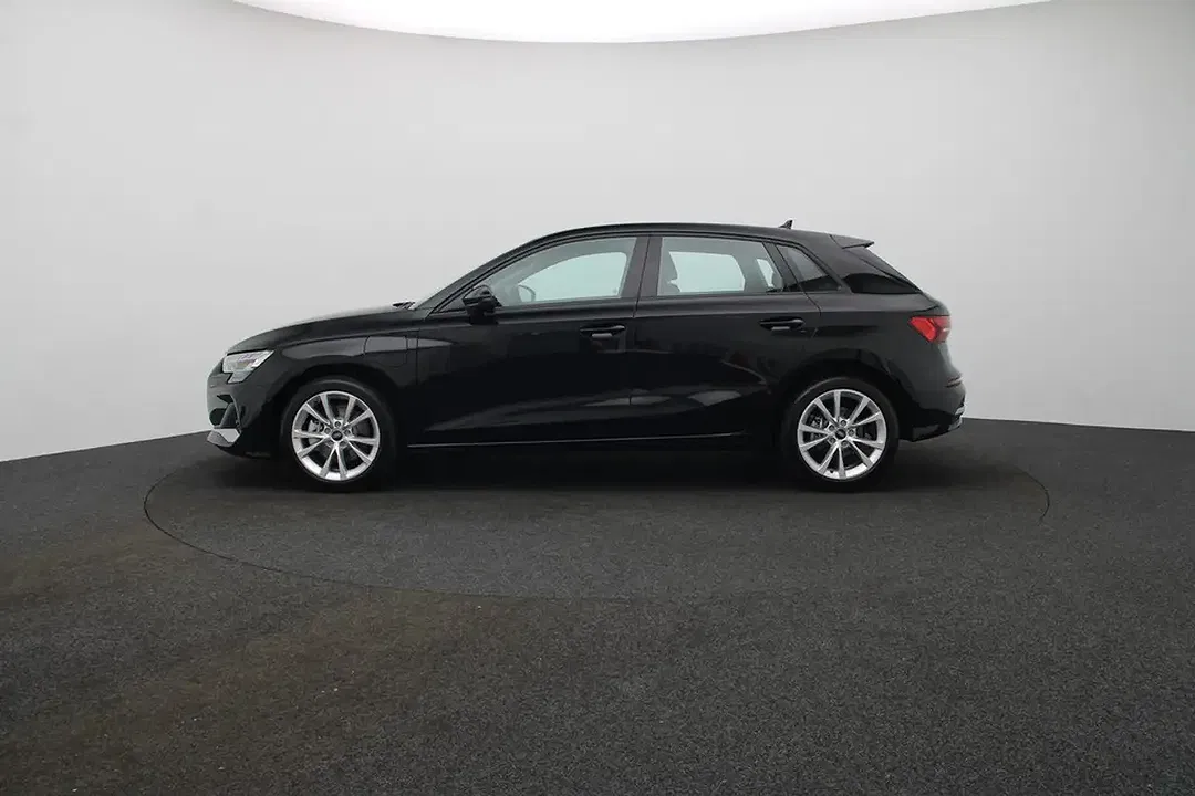 Audi A3 - Thumbnail 2