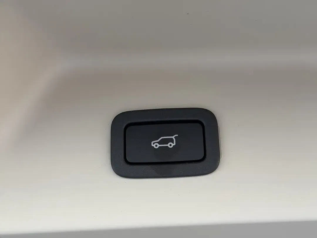 Land Rover Range Rover - Thumbnail 10