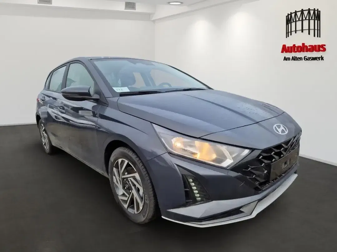 Hyundai i20 - Thumbnail 2