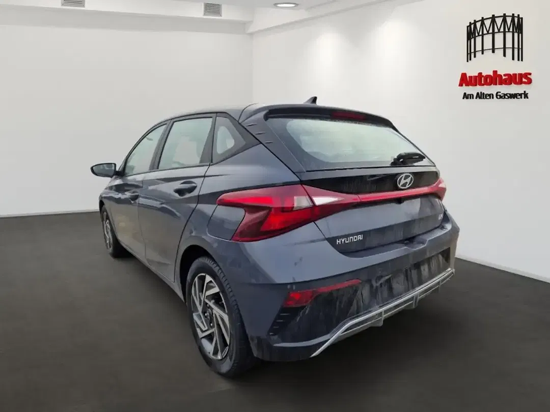 Hyundai i20 - Thumbnail 4