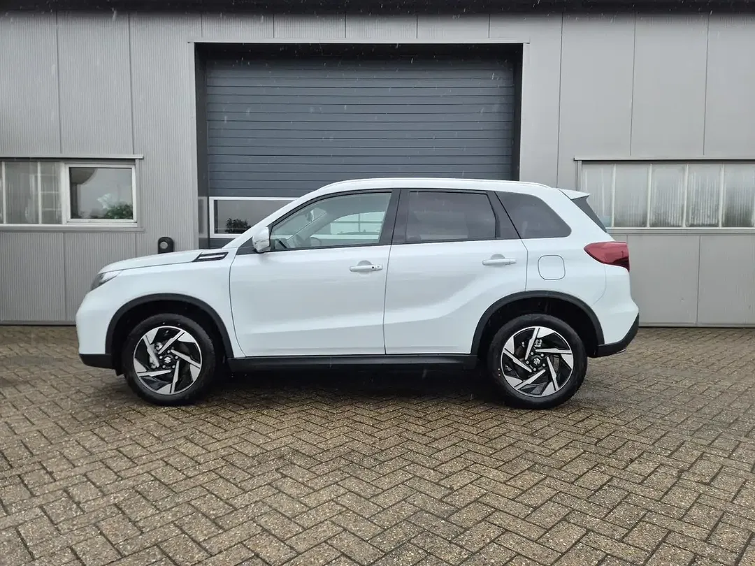 Suzuki Vitara - Thumbnail 2