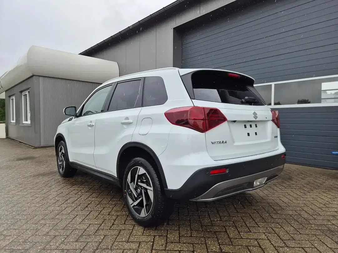 Suzuki Vitara - Thumbnail 3