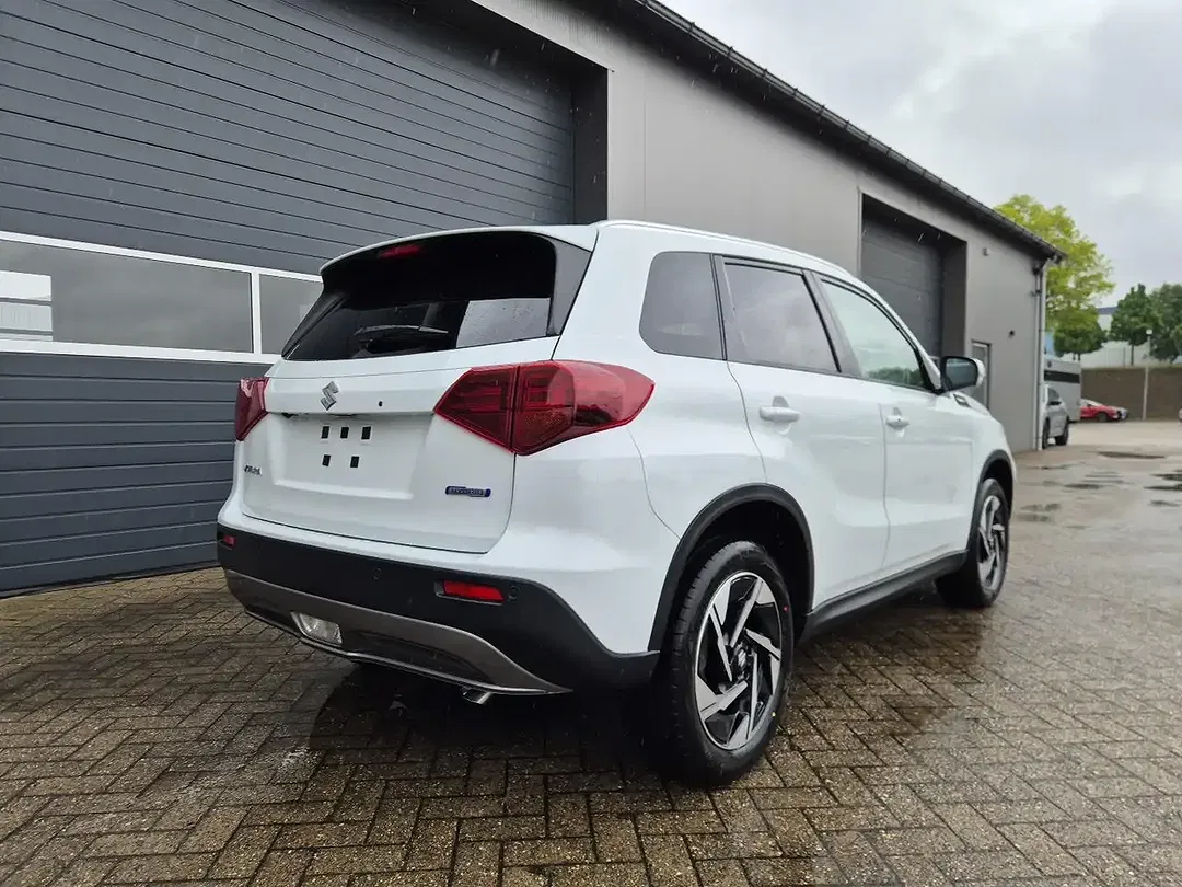 Suzuki Vitara - Thumbnail 5
