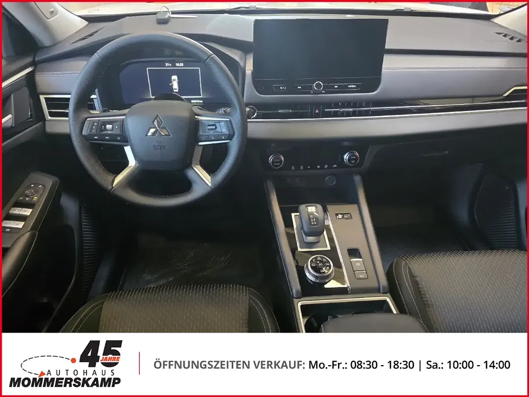 Mitsubishi Outlander - Thumbnail 4