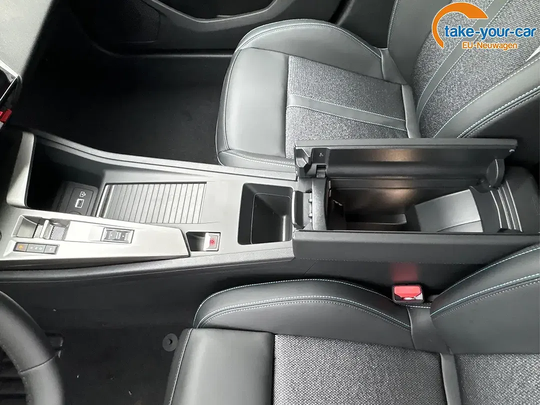 Peugeot 308 - Thumbnail 13