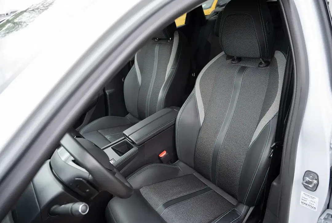 Peugeot 308 - Thumbnail 6