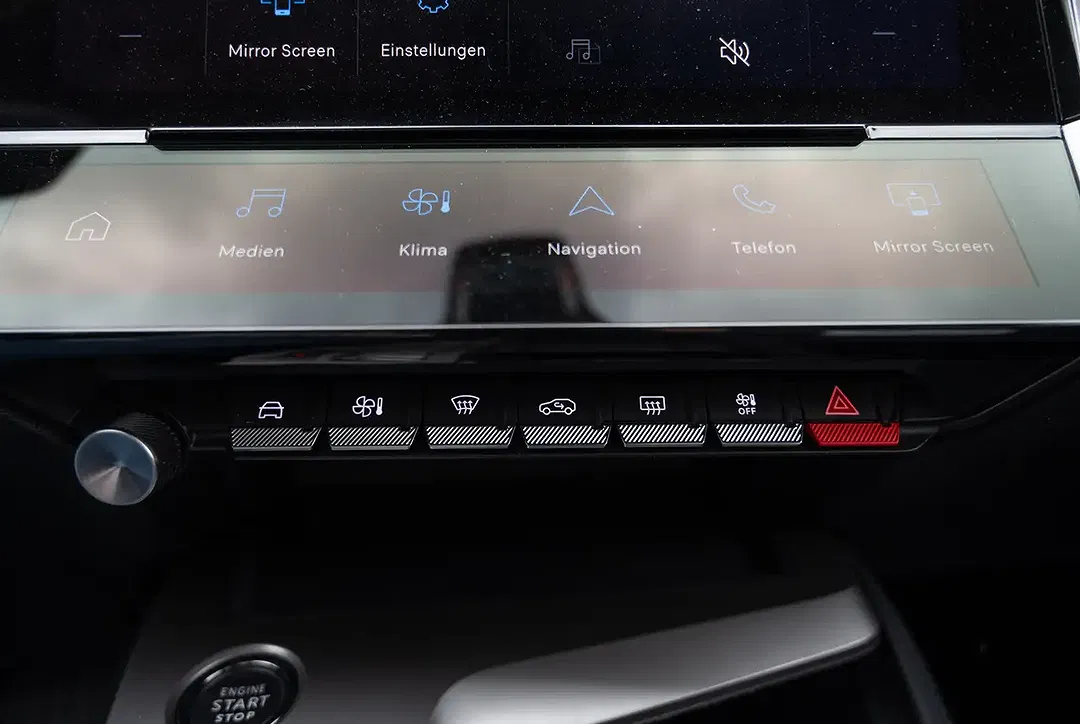 Peugeot 308 - Thumbnail 9