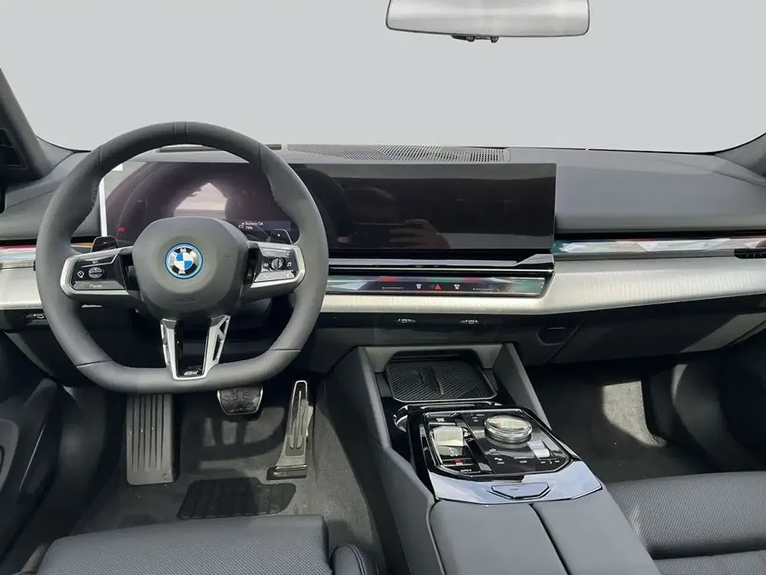 BMW 530 - Thumbnail 11