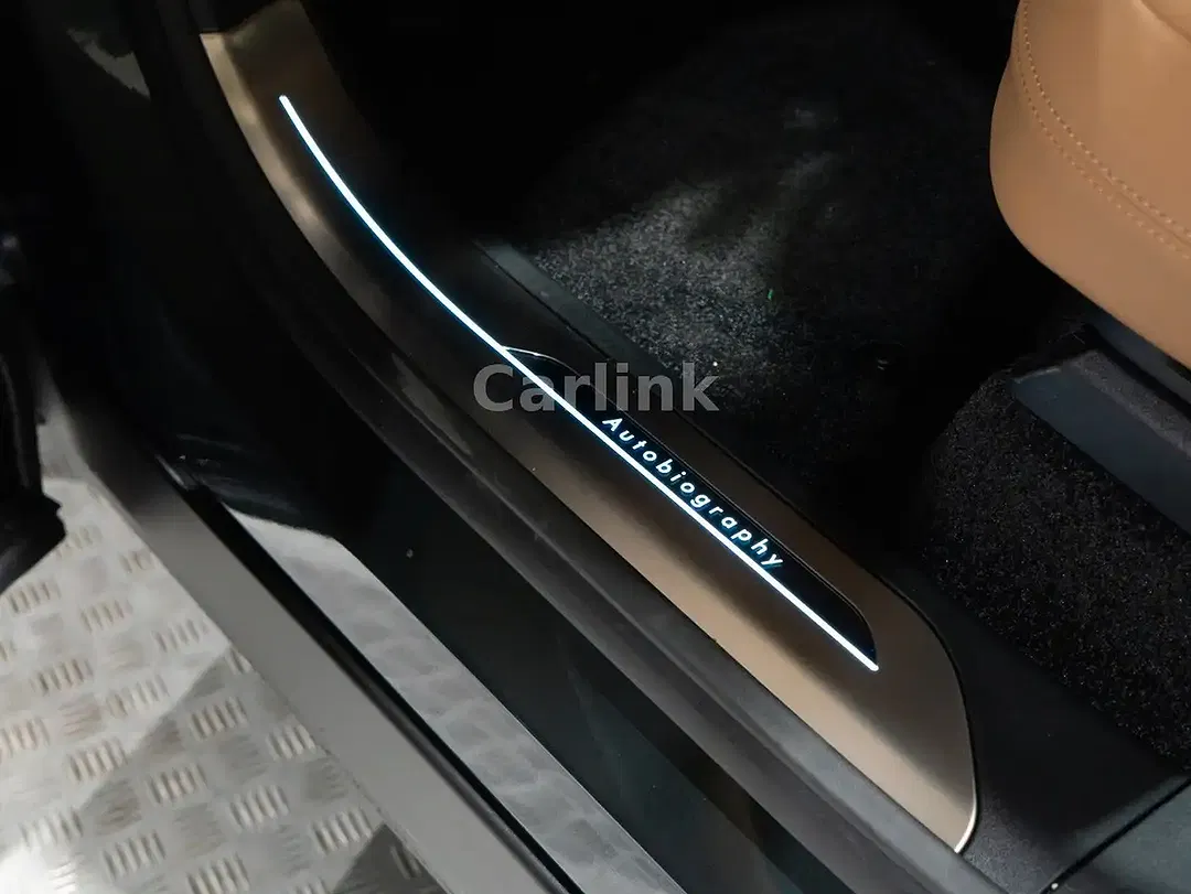 Land Rover Range Rover - Thumbnail 7