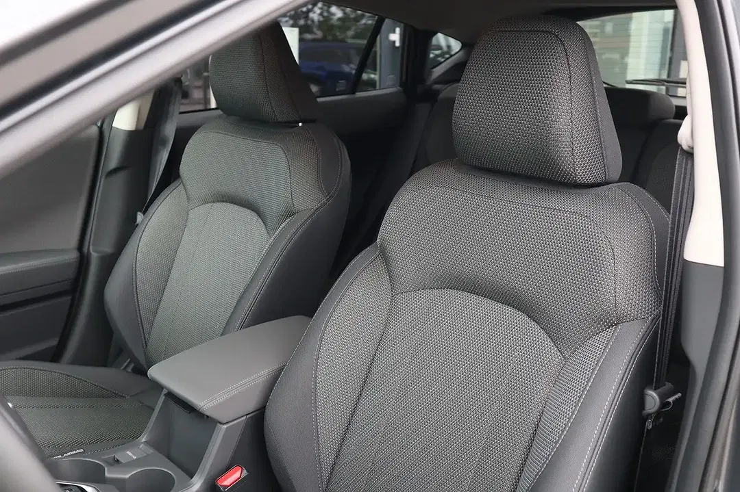 Subaru Crosstrek - Thumbnail 13