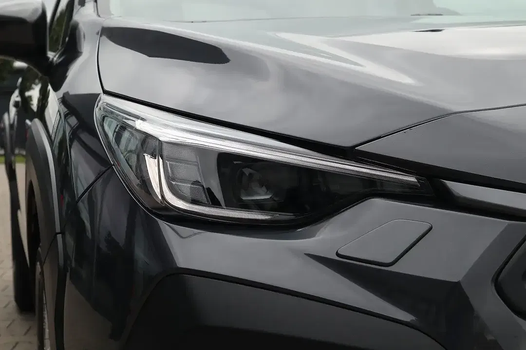 Subaru Crosstrek - Thumbnail 4