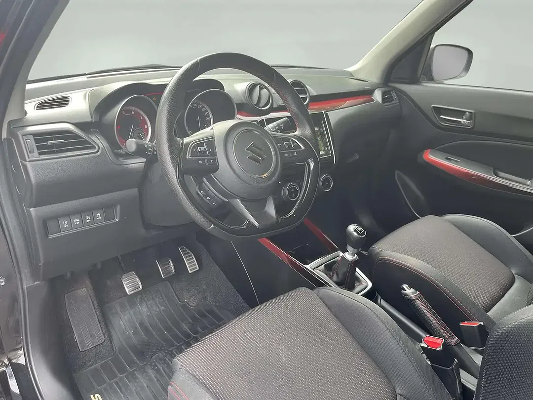 Suzuki Swift - Thumbnail 9