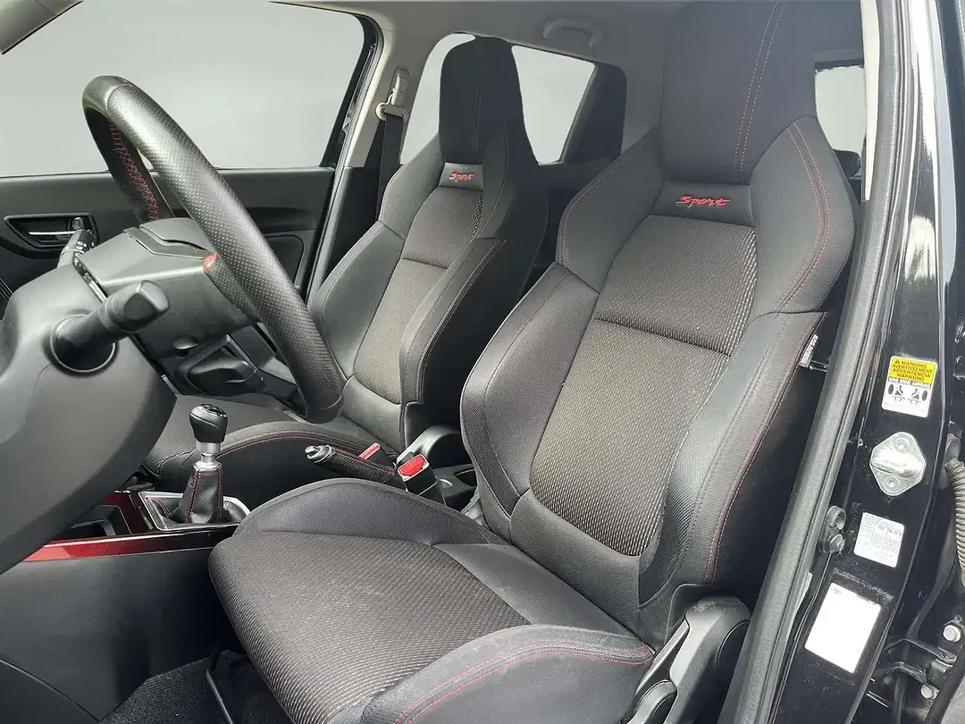 Suzuki Swift - Thumbnail 10
