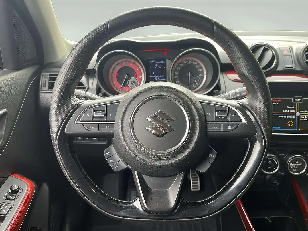 Suzuki Swift - Thumbnail 12