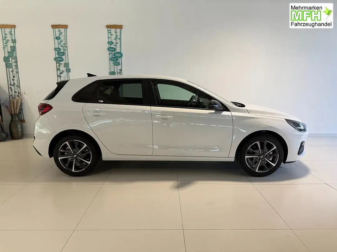 Hyundai i30 - Thumbnail 4