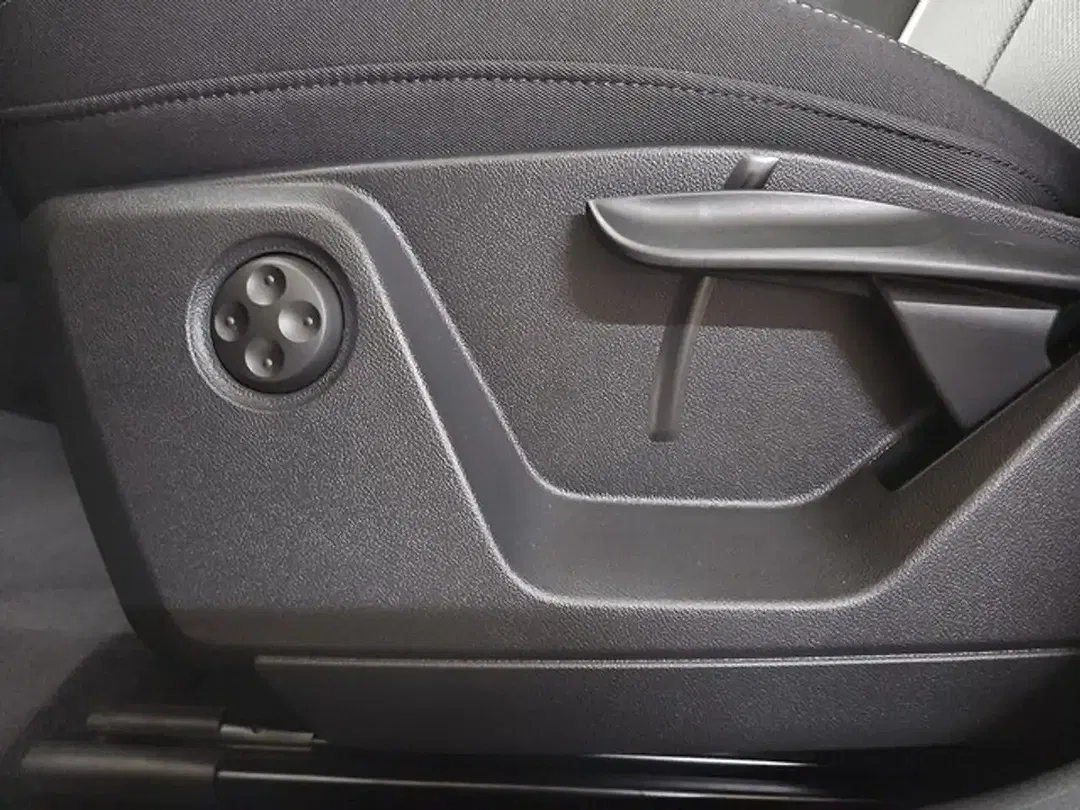 Audi Q2 - Thumbnail 6