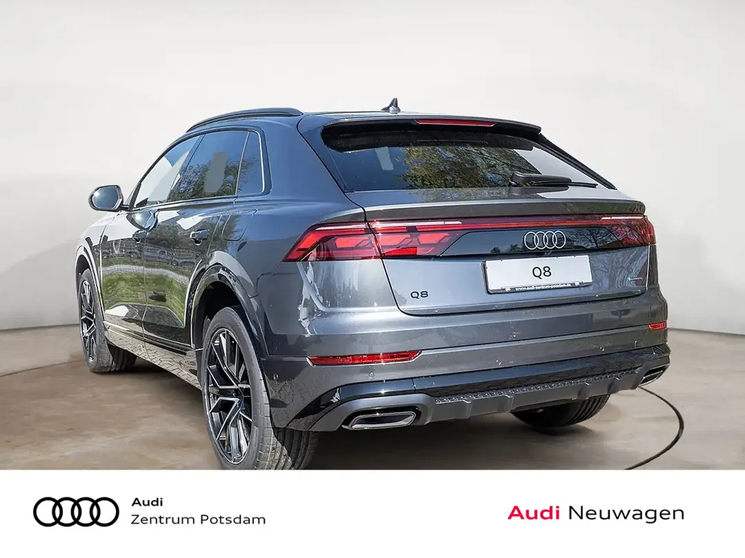 Audi Q8 - Thumbnail 3