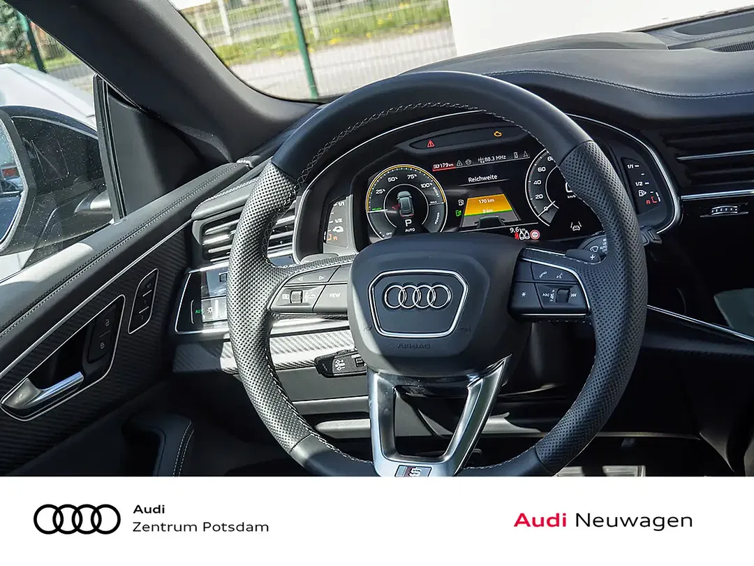 Audi Q8 - Thumbnail 8