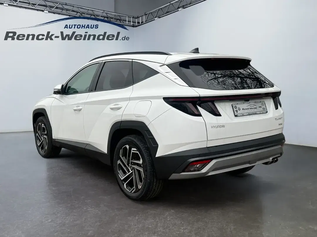 Hyundai TUCSON - Thumbnail 3