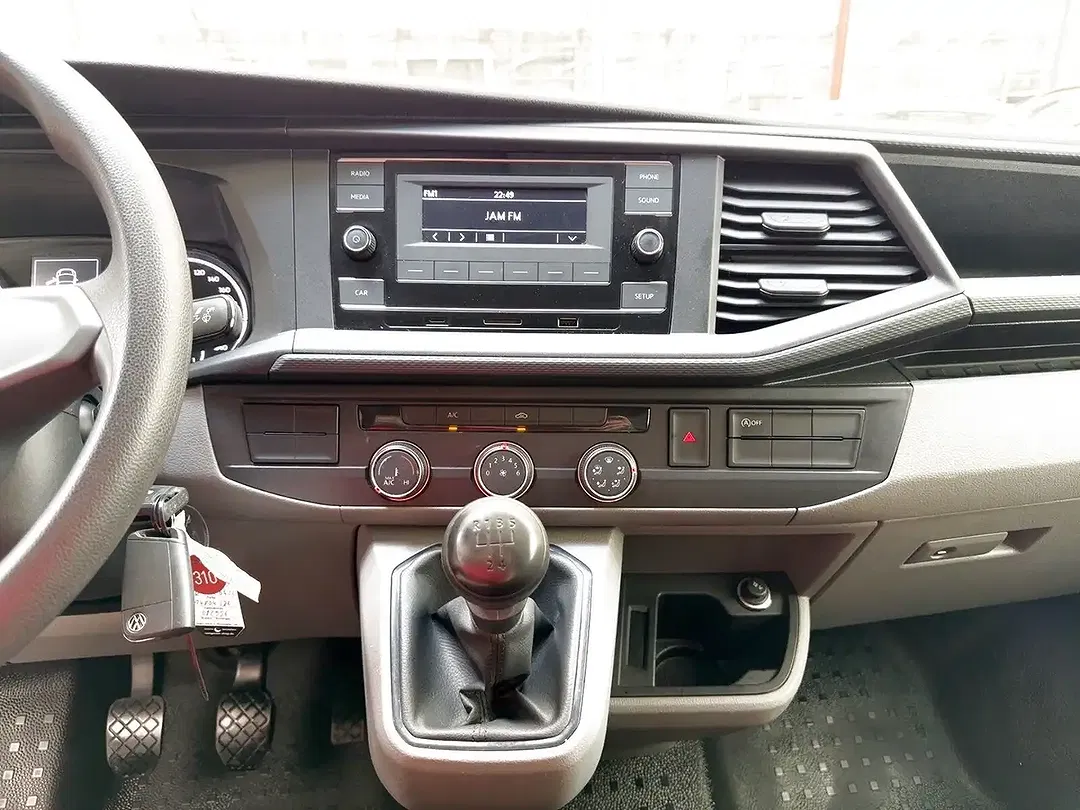 Volkswagen Transporter - Thumbnail 11