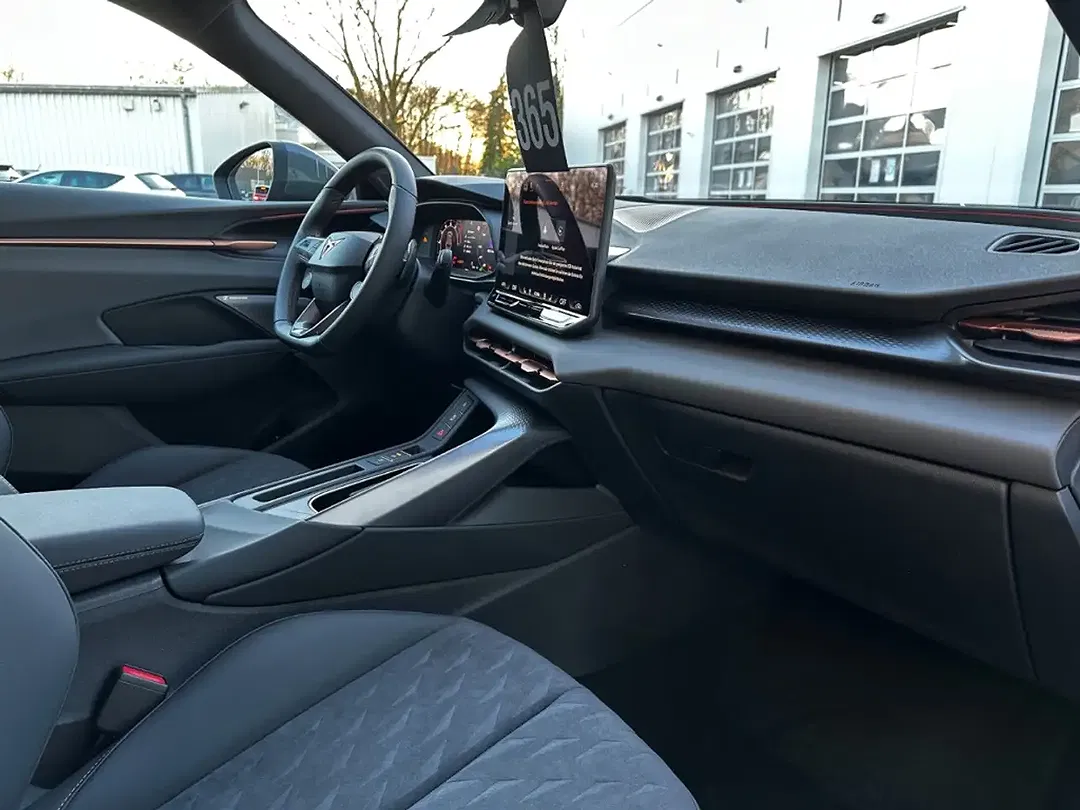 CUPRA Terramar - Thumbnail 4