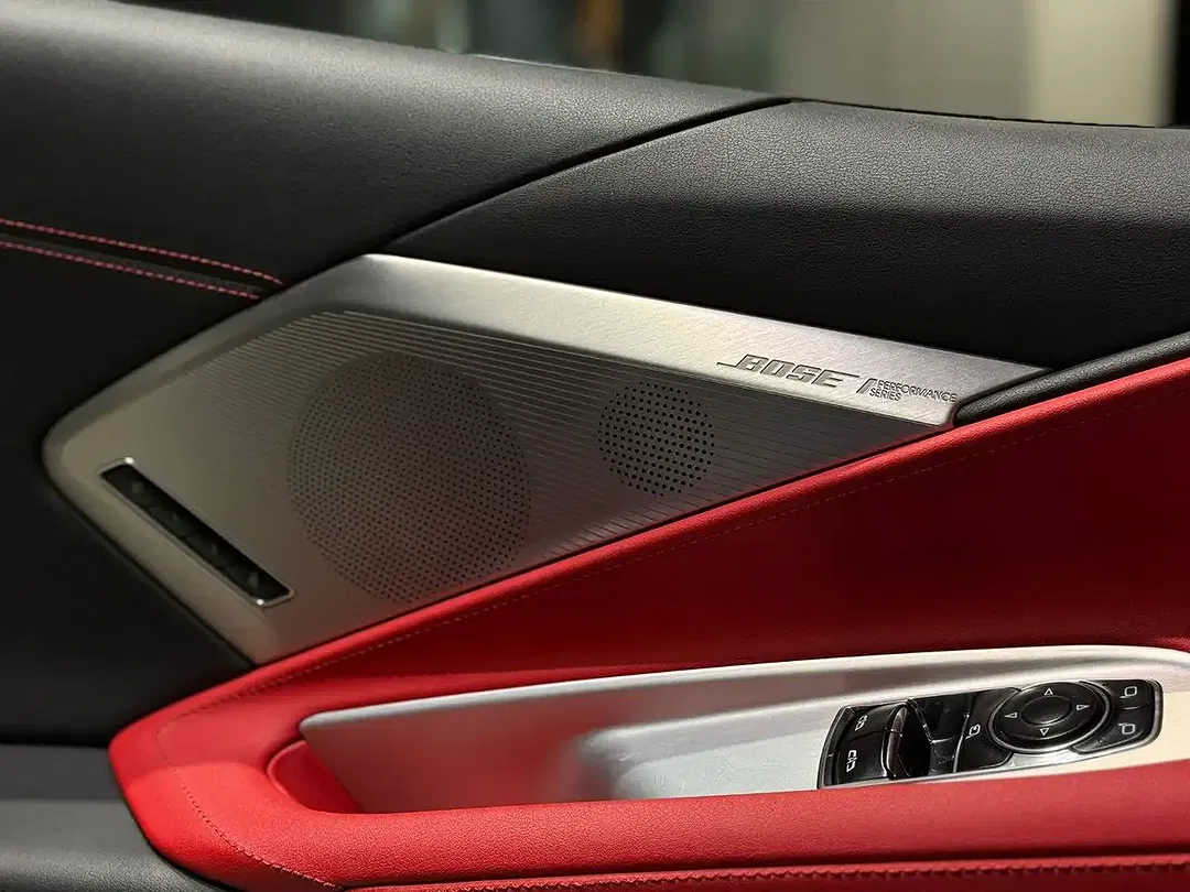Corvette C8 - Thumbnail 6