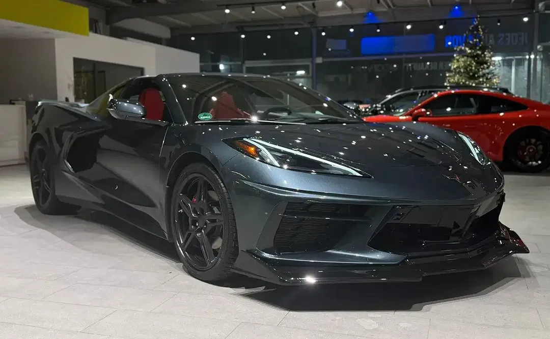 Corvette C8 - Thumbnail 4