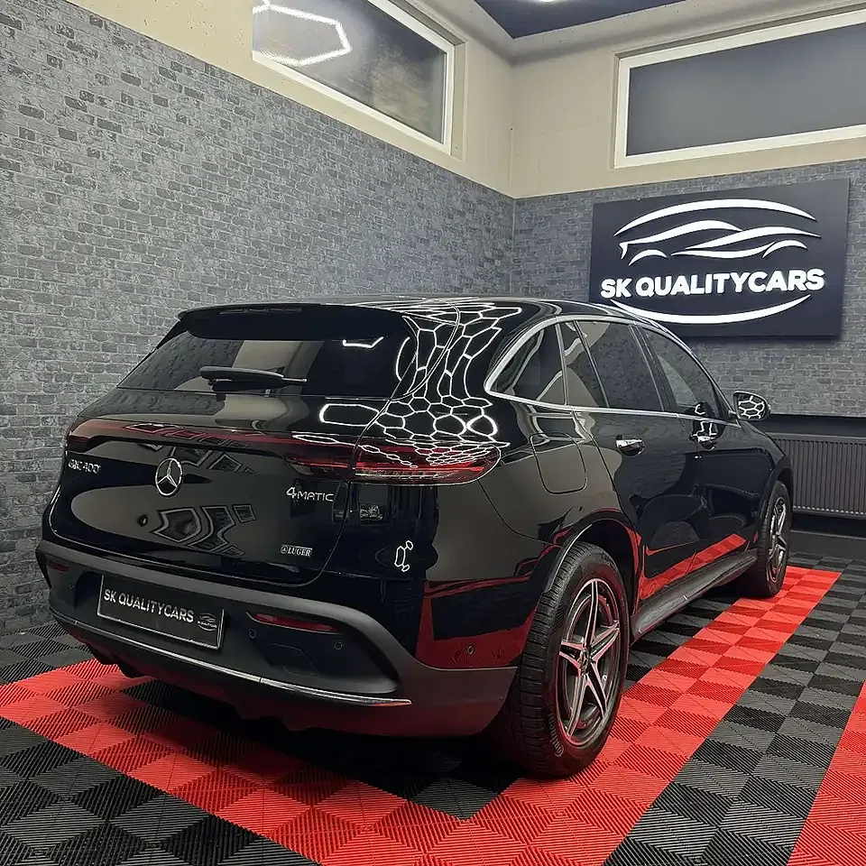 Mercedes-Benz EQC 400 - Thumbnail 11