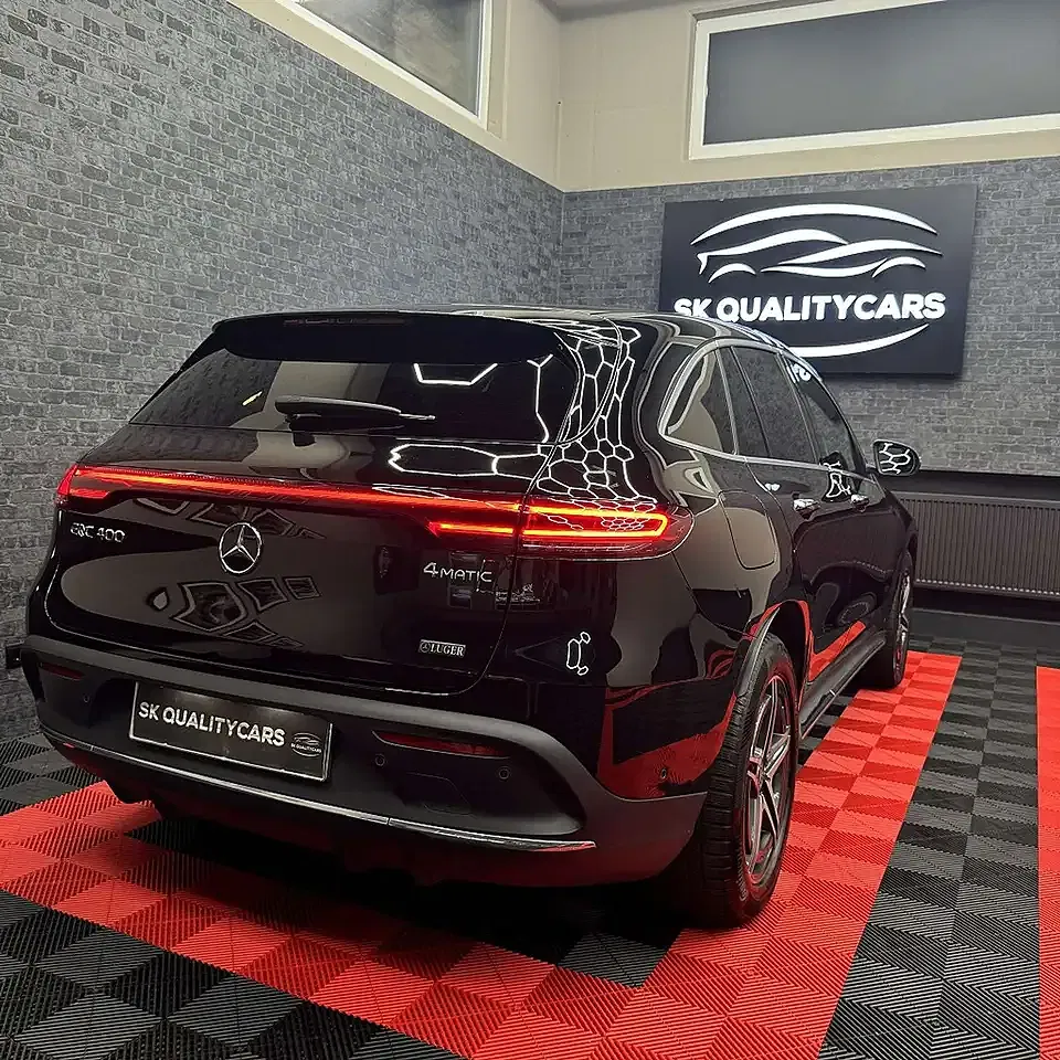 Mercedes-Benz EQC 400 - Thumbnail 7