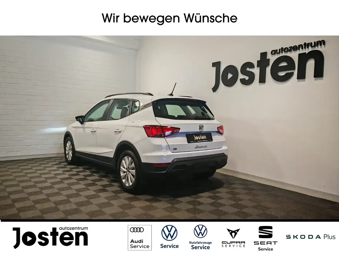 SEAT Arona - Thumbnail 3