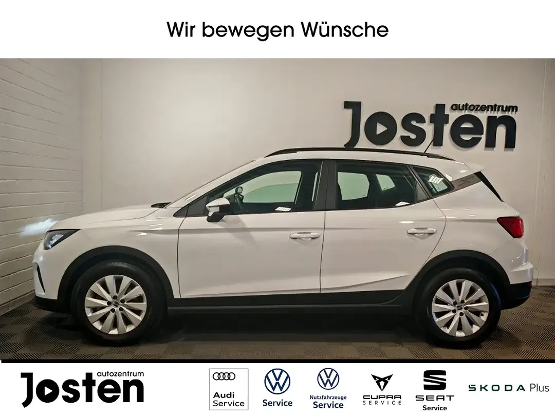 SEAT Arona - Thumbnail 4