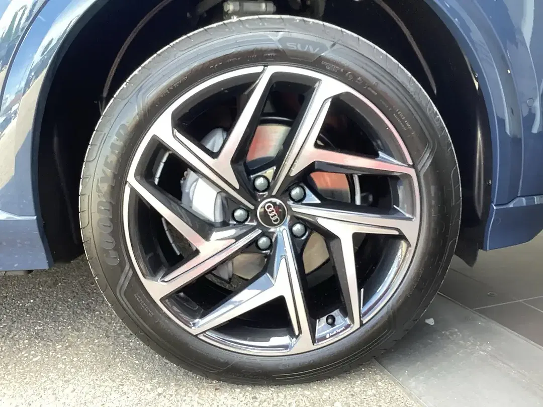 Audi Q6 e-tron - Thumbnail 14