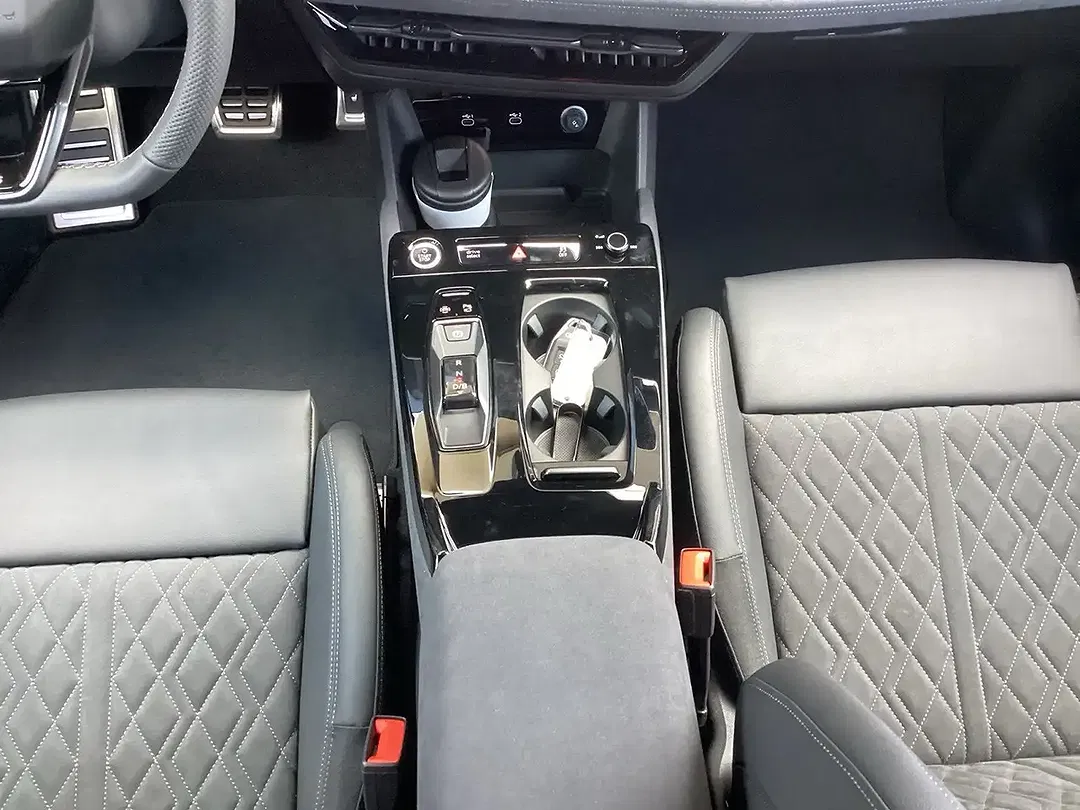 Audi Q6 e-tron - Thumbnail 8