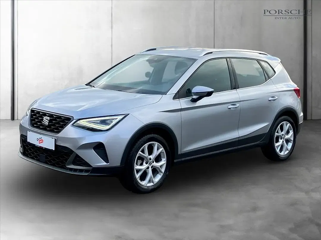 SEAT Arona - Thumbnail 2