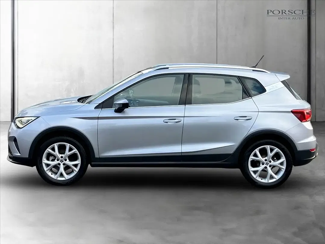 SEAT Arona - Thumbnail 3