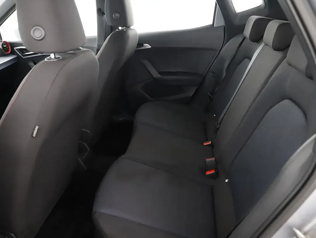 SEAT Arona - Thumbnail 8