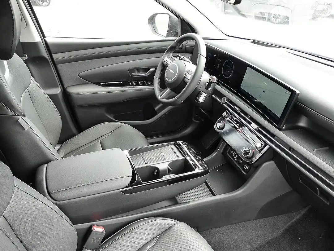 Hyundai TUCSON - Thumbnail 4