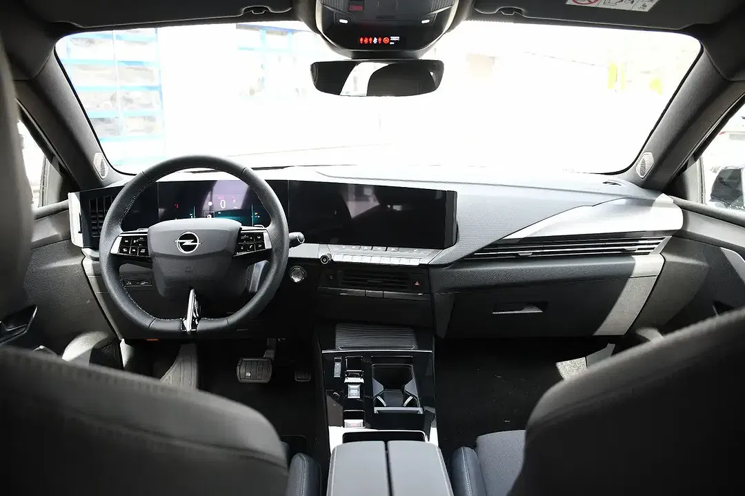 Opel Astra - Thumbnail 15