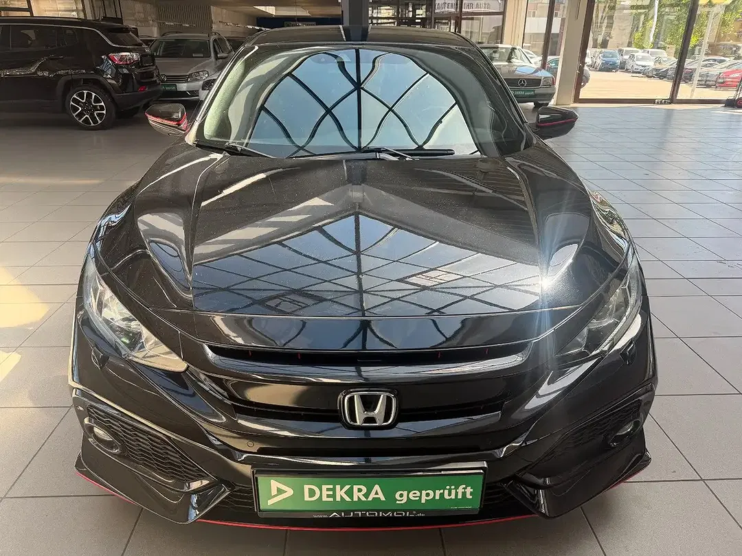 Honda Civic - Thumbnail 2