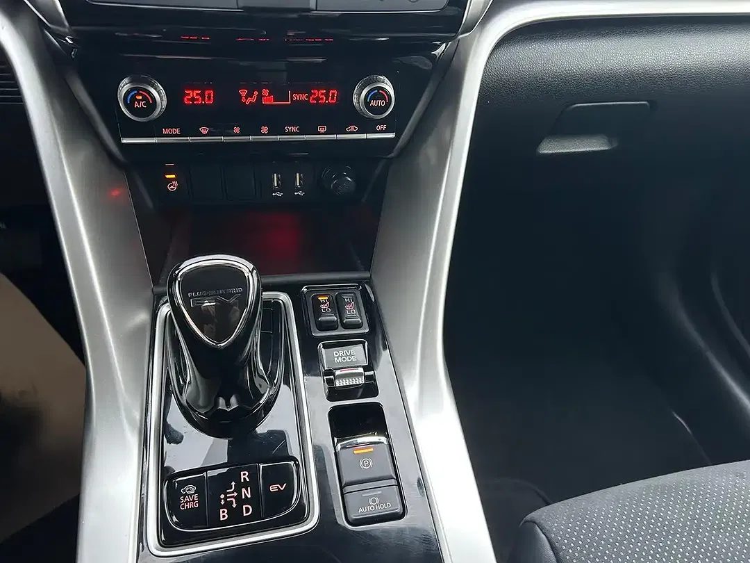 Mitsubishi Eclipse Cross - Thumbnail 13