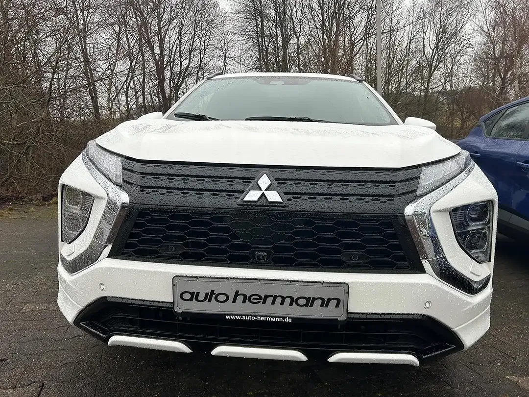 Mitsubishi Eclipse Cross - Thumbnail 2