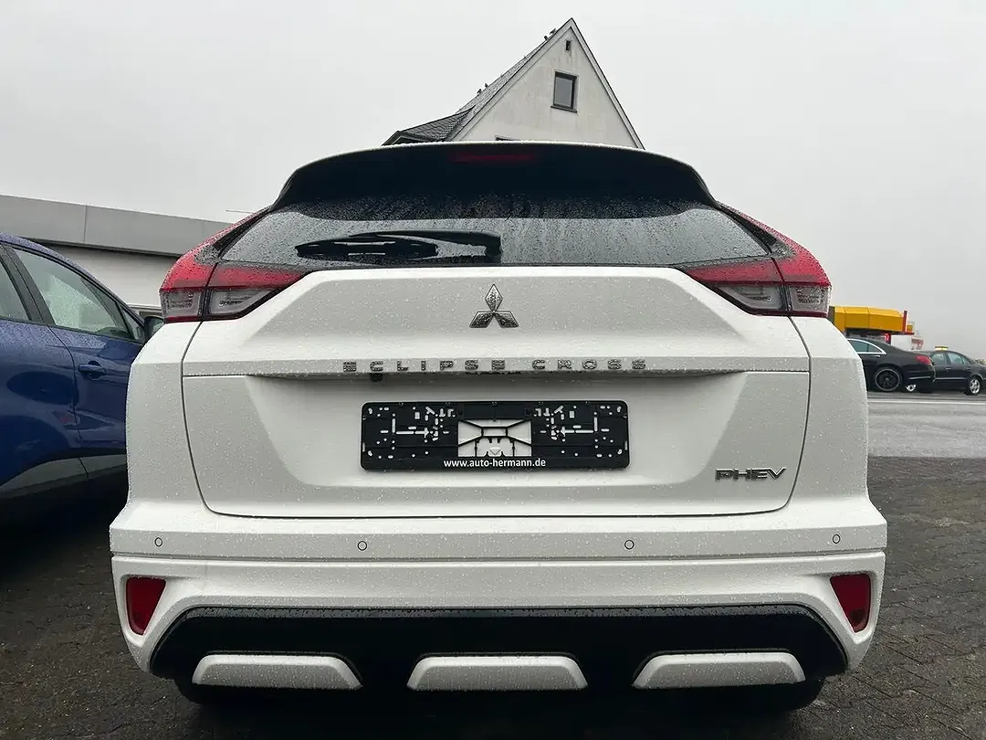 Mitsubishi Eclipse Cross - Thumbnail 5
