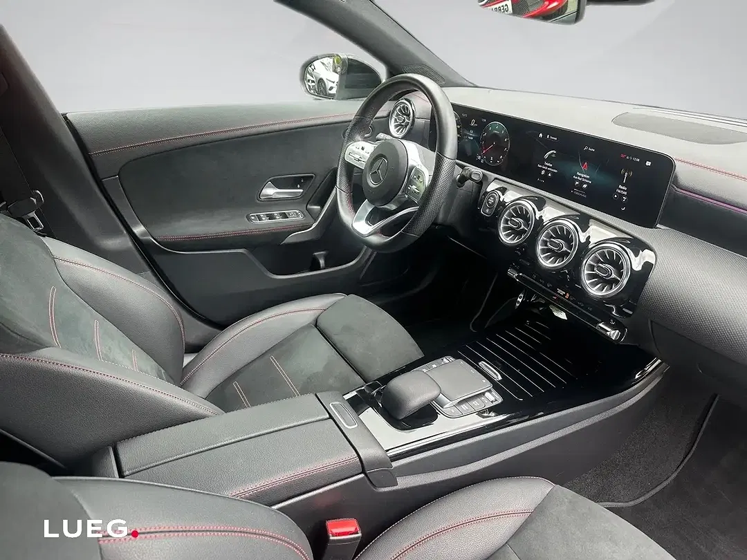 Mercedes-Benz CLA 250 - Thumbnail 8